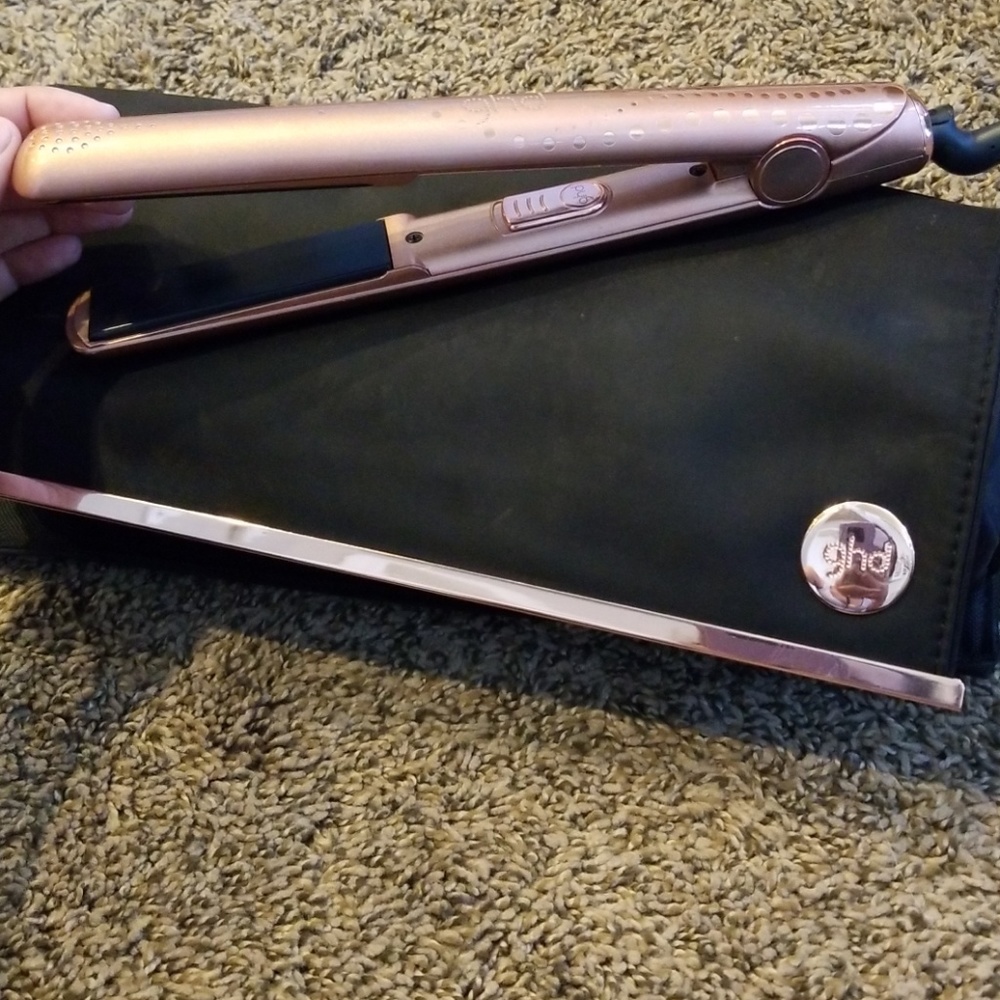GHD Rose Gold Straightner